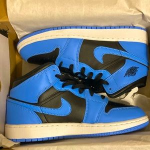 Brand new never been worn.. $80